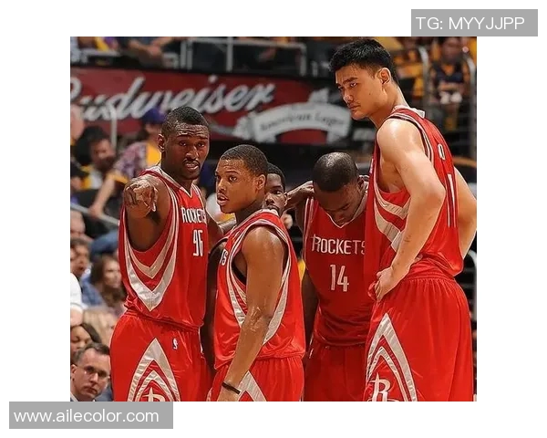 昔日恩怨再燃 球员交易引发老队友狭路相逢的激烈对决 昔日恩怨再燃 球员交易引发老队友狭路相逢的激烈对决