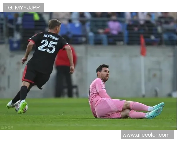 梅西如何通过战术视野与技术细节主导比赛节奏解析